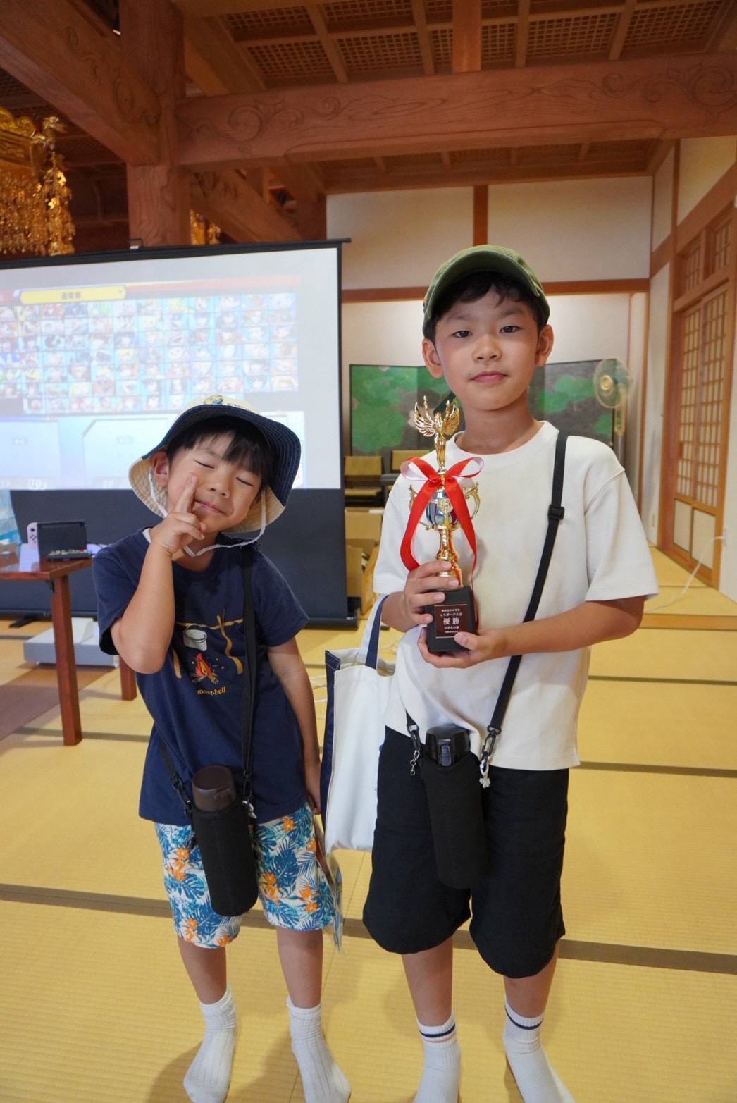 小学生の部で健闘した参加者の記念写真